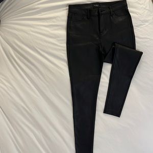 Celebrity Pink Pants, Size 1/25 Black High Rise Ankle Skinny